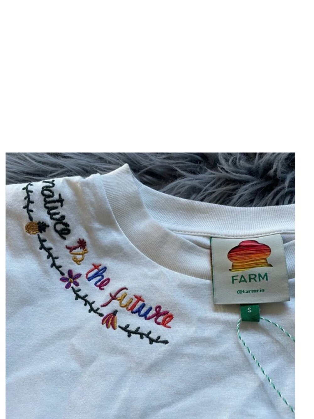 FARM RIO size small nature is the future embroidered organic cotton t-shirt - Picture 4 of 6